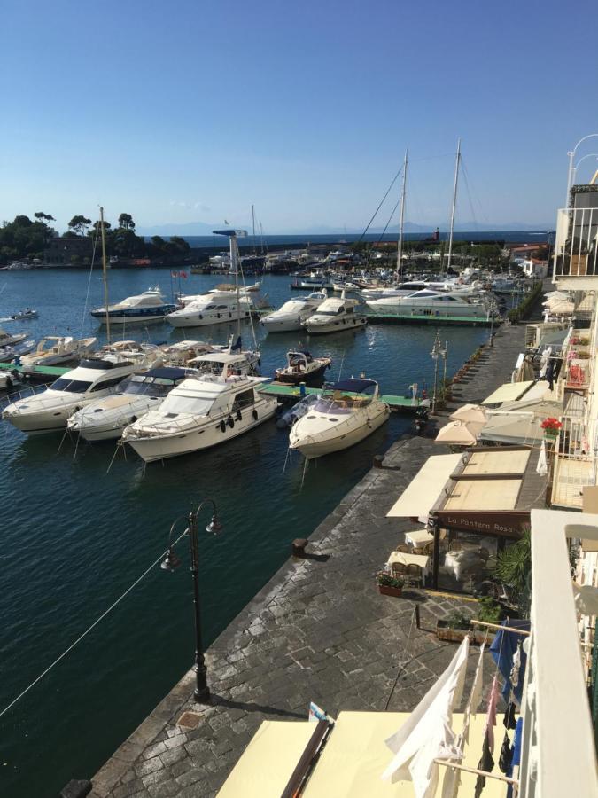 Panorama da Cartolina Apartment Ischia Bagian luar foto