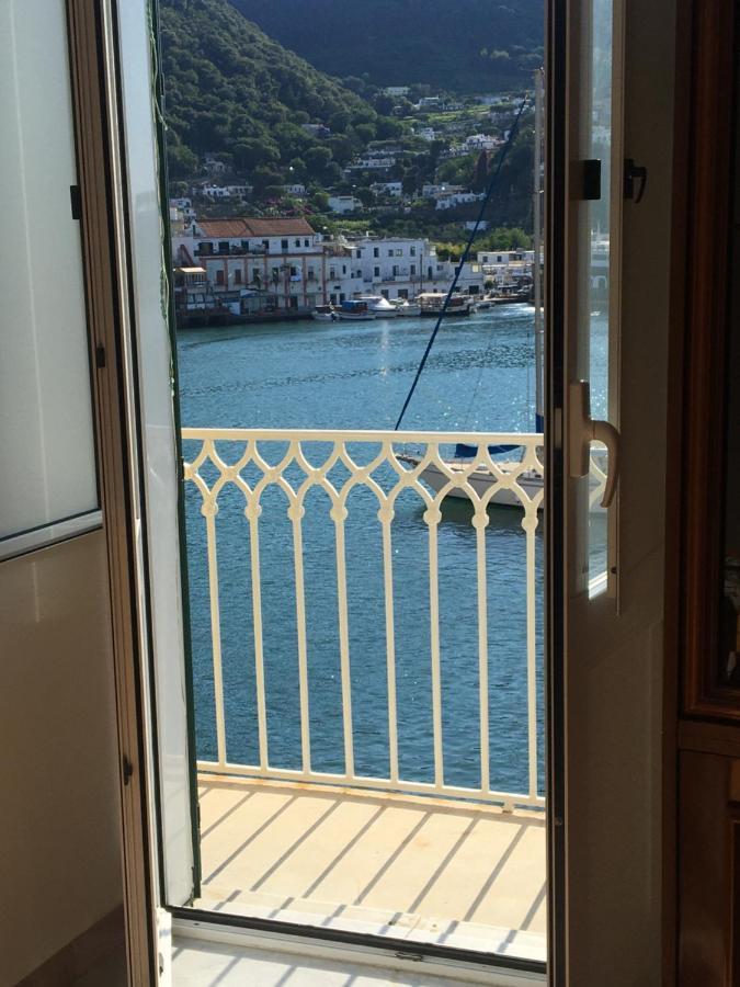 Panorama da Cartolina Apartment Ischia Bagian luar foto
